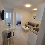 M&a 2 Appartement Makarska