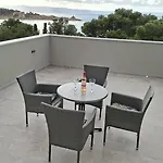 M&a 2 * Makarska
