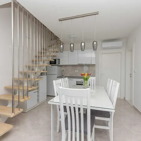 M&a 2 Apartment
