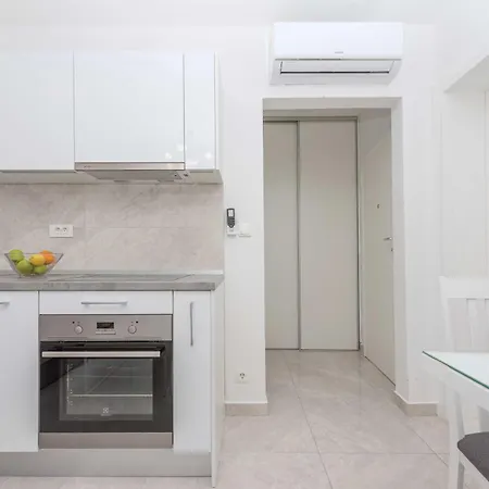 Apartment M&a 2 *