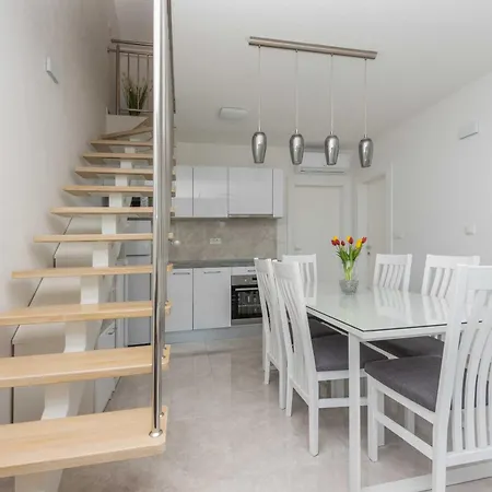 M&a 2 Apartment Makarska