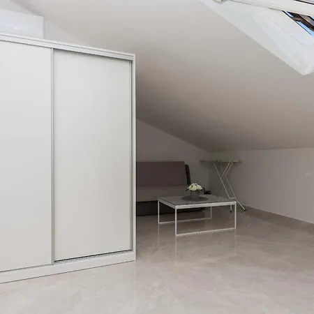 M&a 2 * Makarska