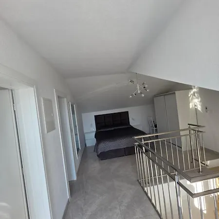 M&a 2 Apartman *