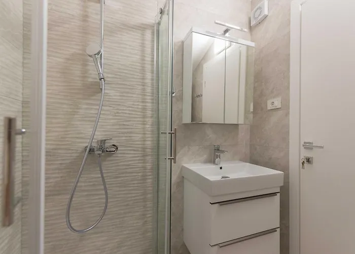 Daire M&a 2 Makarska