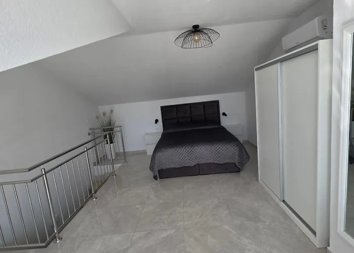 M&a 2 Daire Makarska