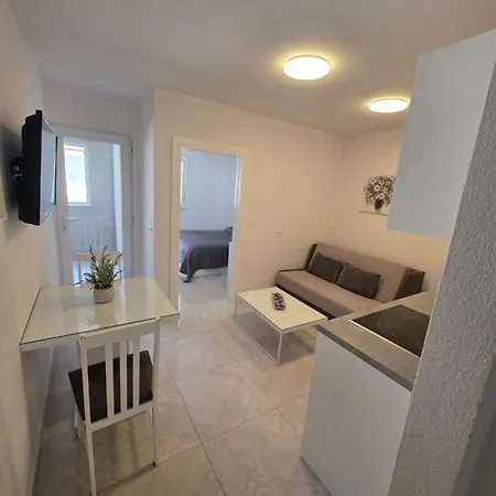 M&a 2 Apartman Makarska
